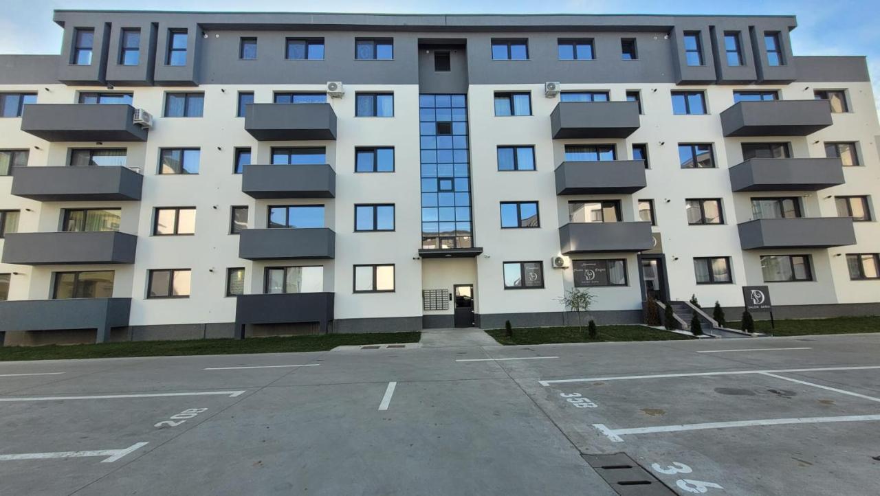 Magic Mirror Satu Mare Exterior foto